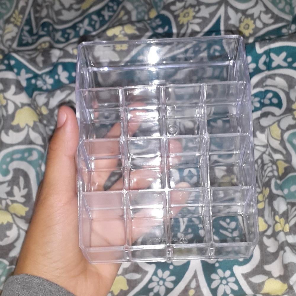 Makeup organizer